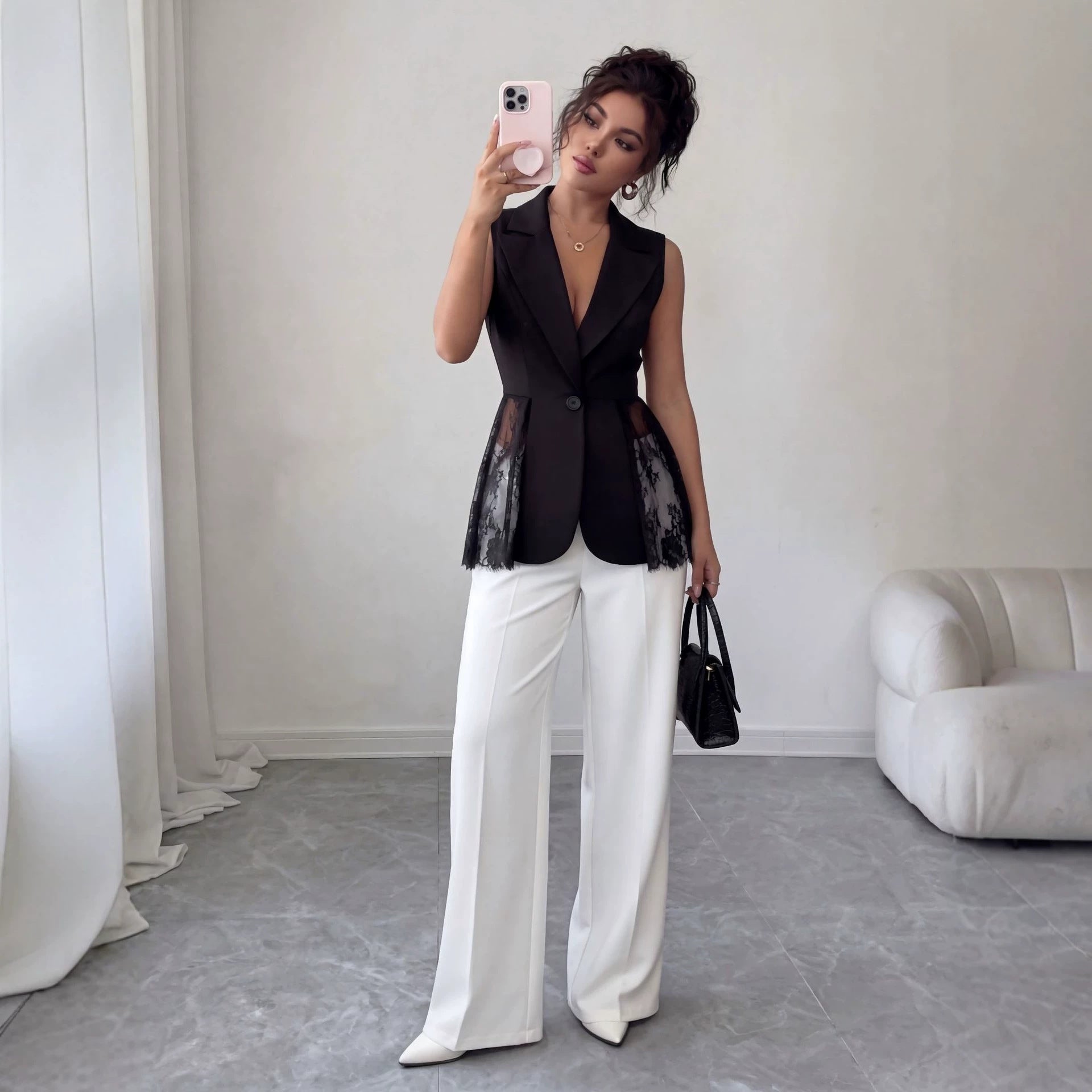Sleeveless slim fit A-line jacket